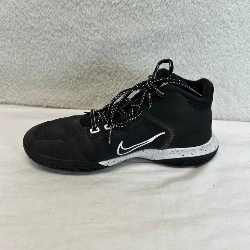 Nike Kyrie Flytrap 2 Black White Speckled Basketball Shoes AQ3412-001 4.5Y